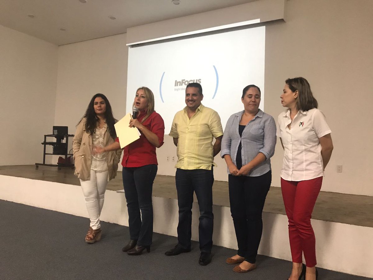 SPricol's tweet photo. Talleres de #Motivacion, #Profesionalizacion y #fortalecionamiento de Asociaciónes Civiles #SomosPRI #CapacitaciónPRI https://t.co/79KkJklqRZ