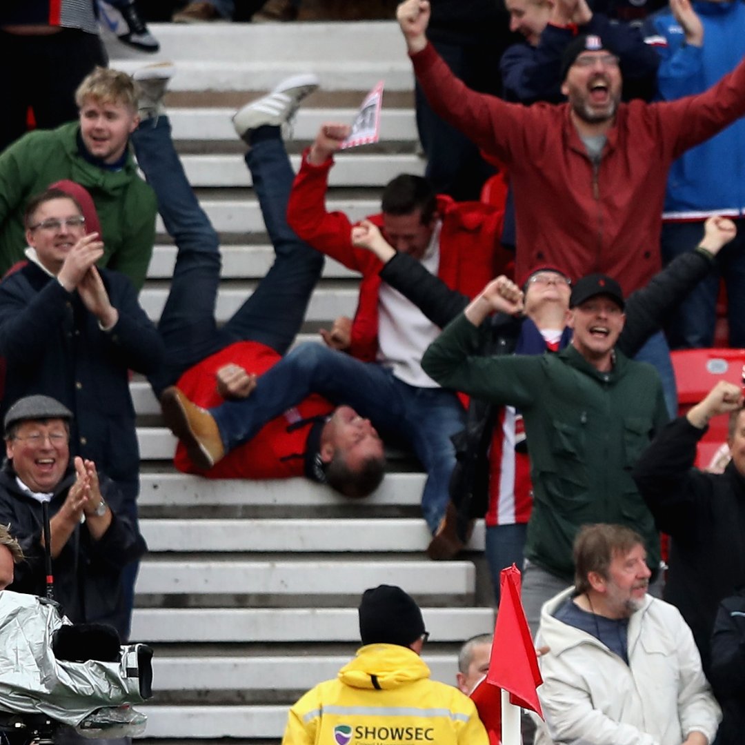 Squawka_Live's tweet photo. The Stoke fans definitely enjoyed Jesé's debut goal... 😂 https://t.co/YXfWXbYdKB