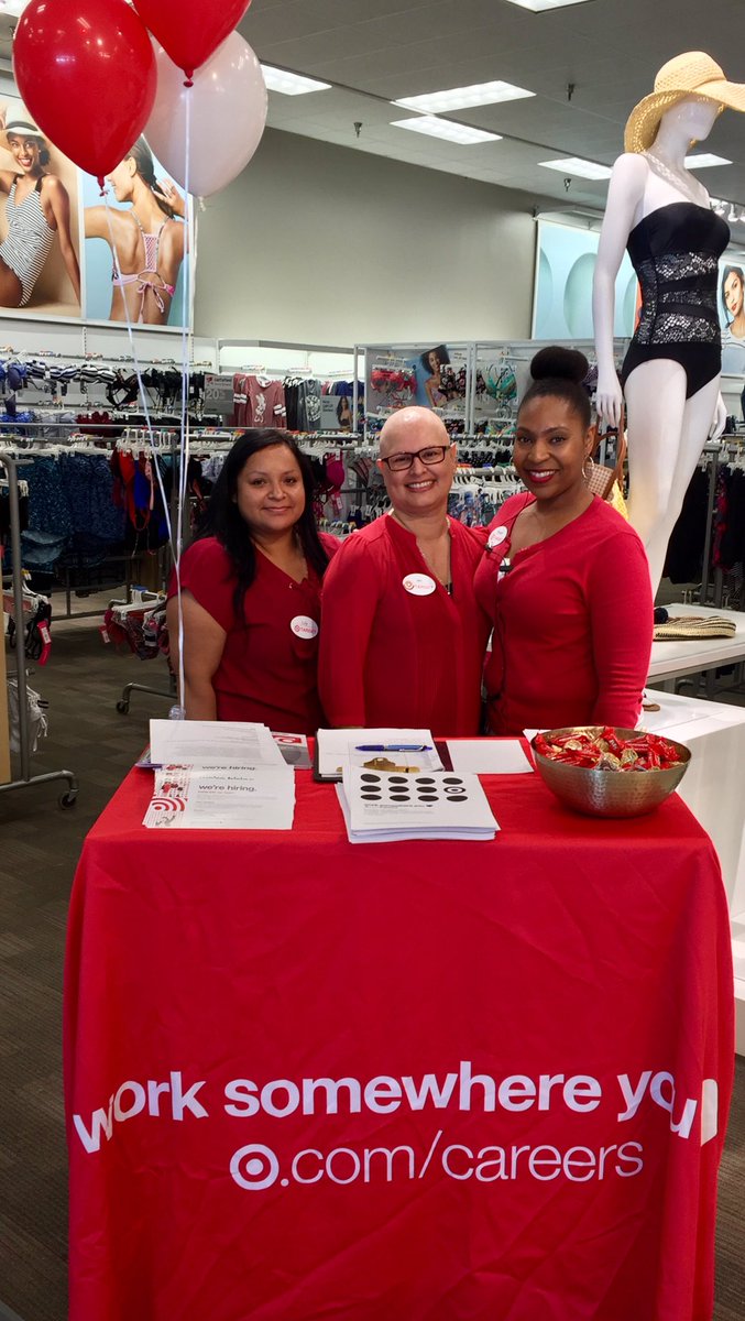 Recruiting talent @ Back to College 'cuz I❤ where I work! #T0195 #CSULB #Worksomewhereyou❤