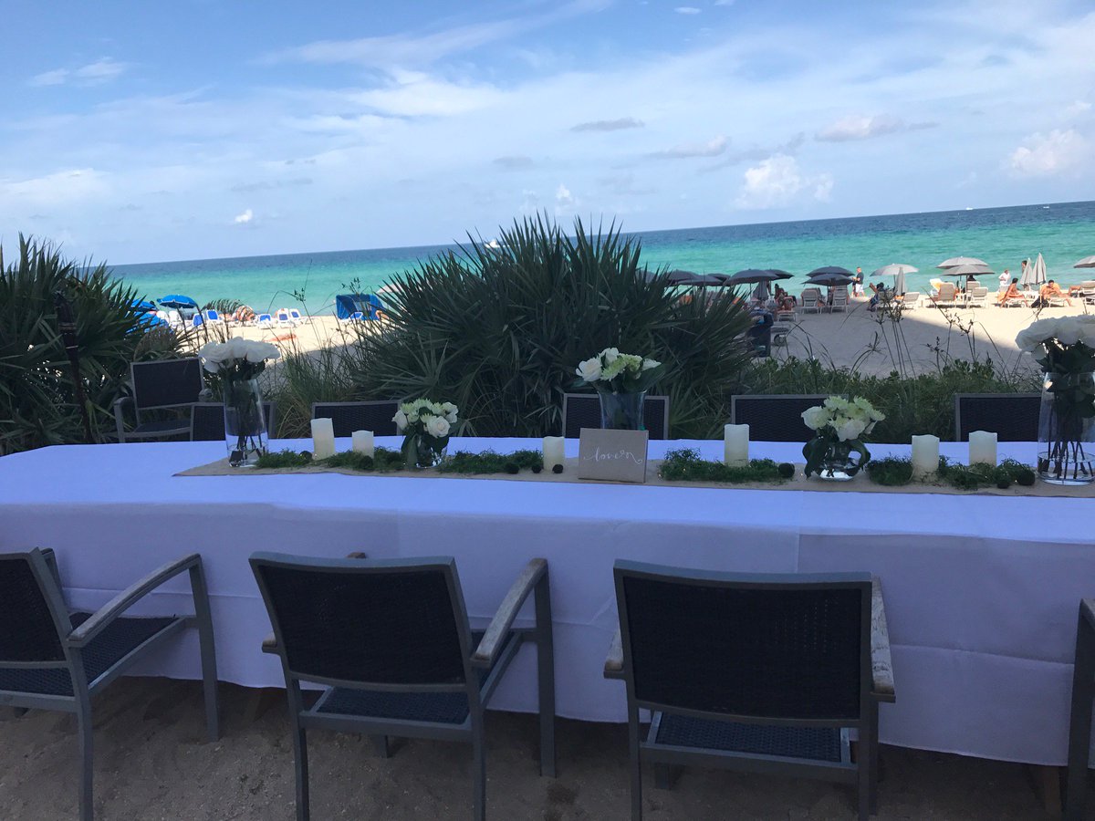 FAB_BeachClub's tweet photo. Check out this beautiful wedding dinner we hosted here with @LovelyMiami_ A great couple that came all the way from France to be here! https://t.co/RN9SSYqZYu