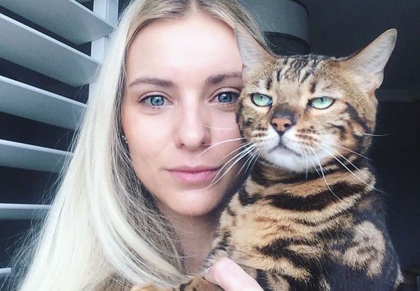wakymaapp's tweet photo. A algunos gatos no le gustan los selfies 😹 https://t.co/tsvE56X6SU