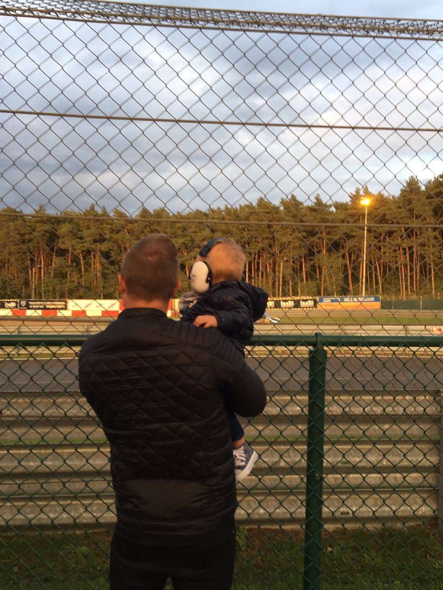 CircuitZolder's tweet photo. The teams are all warmed up! 👌🏻! Come and join us, it's kidsproof! 😎! https://t.co/JDkGWy48cS