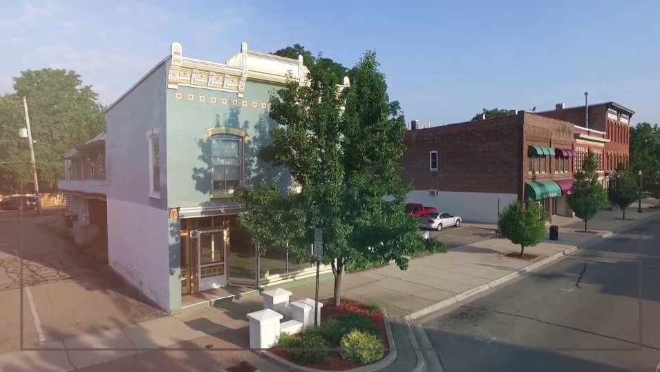 ADronemedia's tweet photo. This classic #Leslie main street hub is up for sale &amp; I wouldn't wait to share with your friends. https://t.co/DCWTgb80Kn https://t.co/AgyEcEAvG5