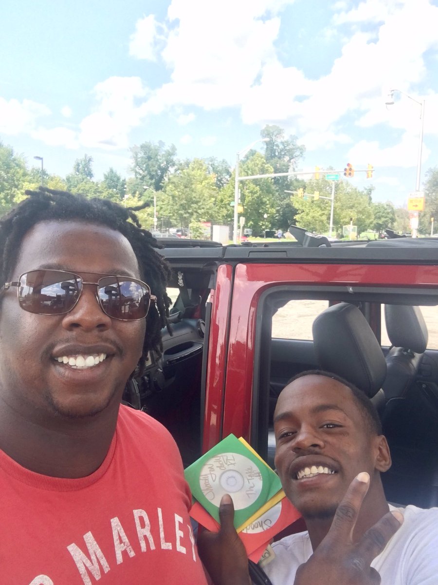 YoBigBrotha's tweet photo. Ran into Shoody on Duty and had to cop his new mixtape... Somebody need to sign this brotha. He #staygrinding out here π΅π΅π΅ #bmorelegend https://t.co/sVkJ0c9h58