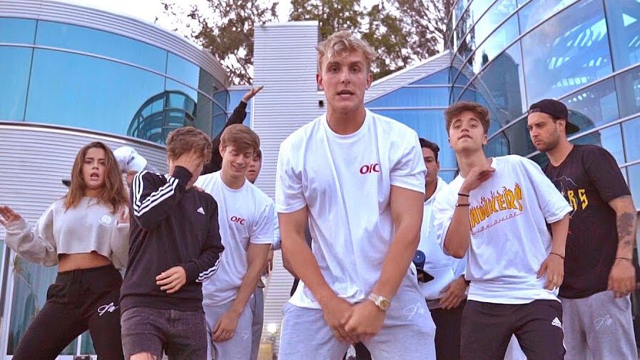 KhanStopMe's tweet image. like for team 10
rt for ben 10