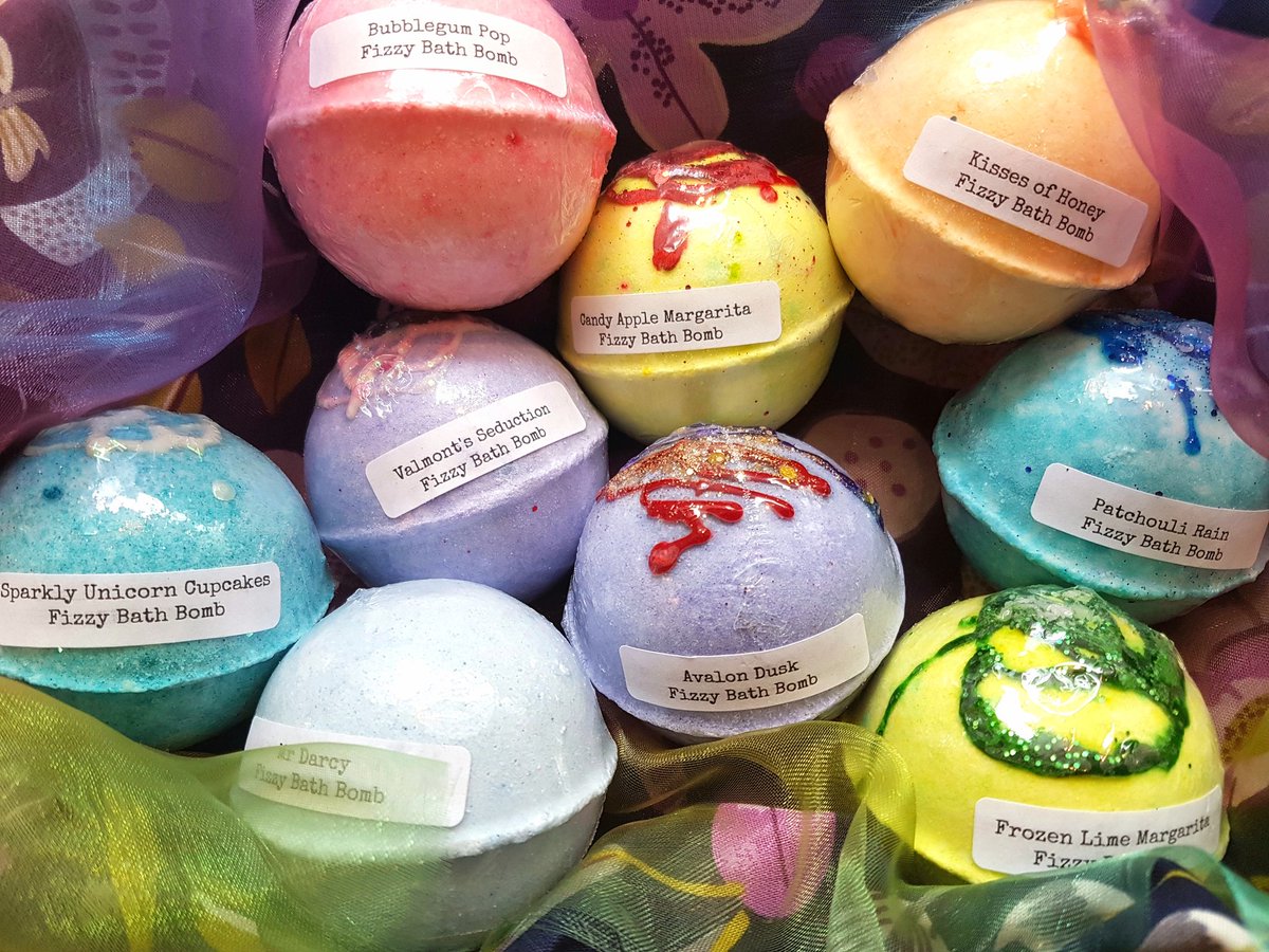 beginwithnature's tweet photo. Best treat on a cold and wet evening!! #Yourbodywillloveit #Kendal #Cumbria #SouthLakes #SouthCumbria #bathbombs #Fizzybathbombs #natural https://t.co/aRlnAXCOEL