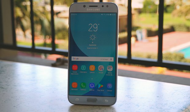 mayoinnotec's tweet photo. ¿Qué opináis del nuevo Samsung J7 2017?

¿Precio elevado? ¿Rivales superiores? 

🔗 https://t.co/NDjg6bqgX4 https://t.co/wvBYiHQc4v