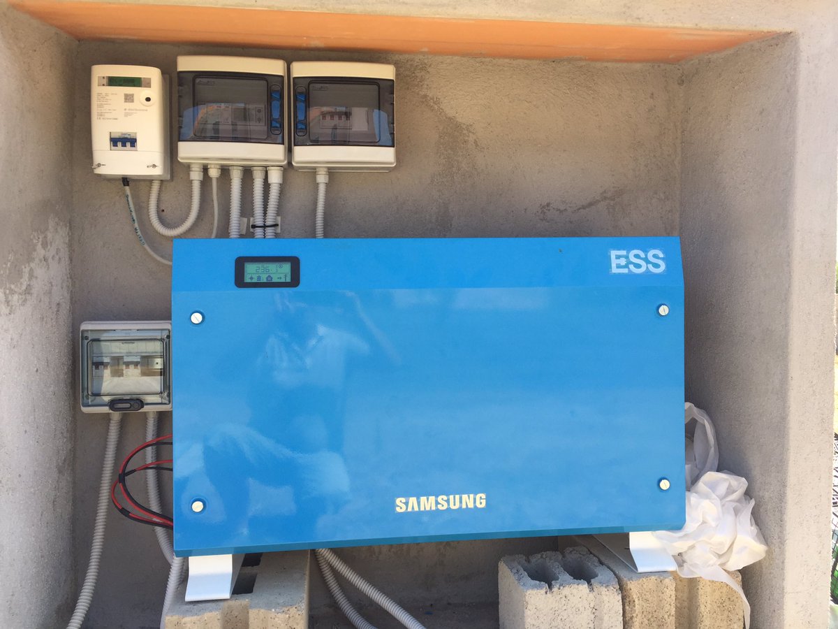 Impianto da 4 KW con batterie da 3,,6 KWh a San Teodoro