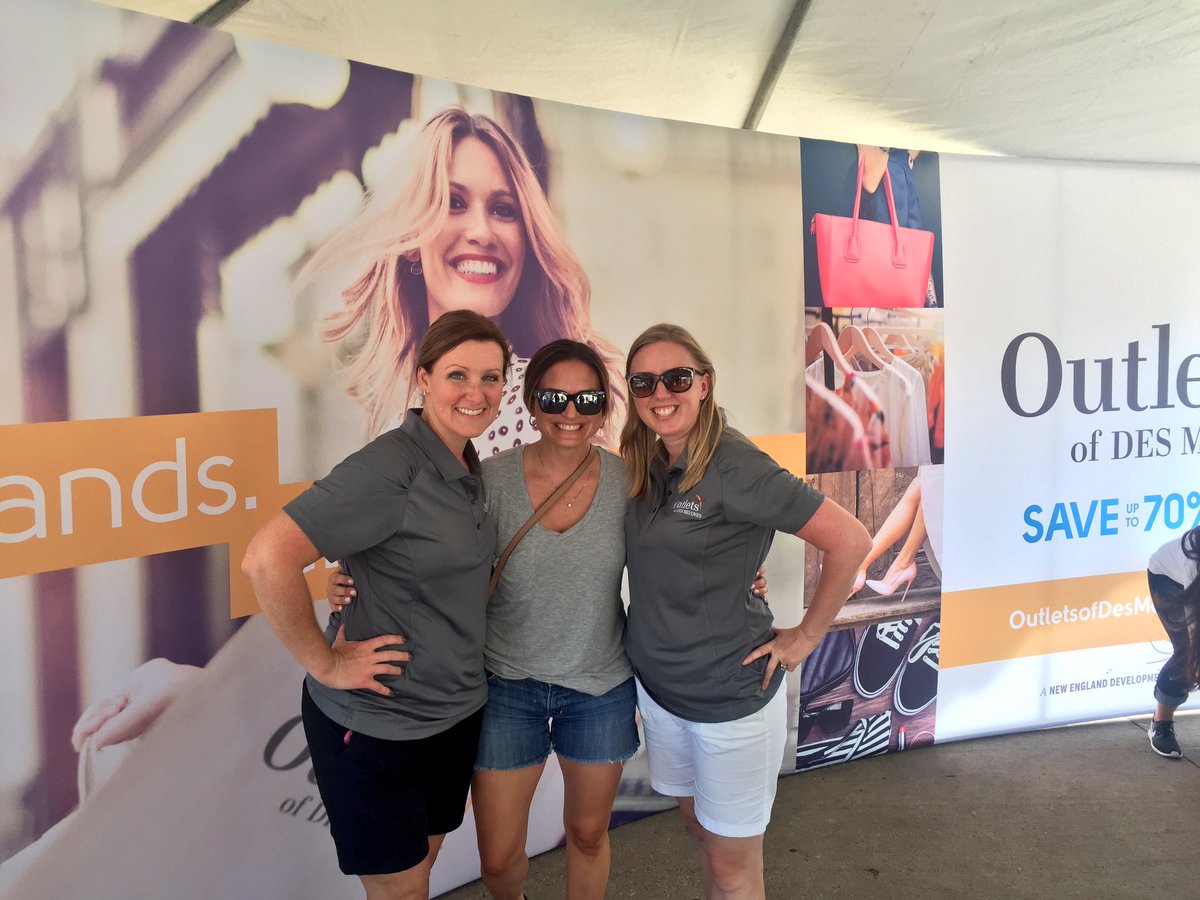 ADGDSM's tweet photo. REAL brands. UNREAL savings. @OutletsofDSM opening 10/20/2017 #ShopOutletsofDSM #IowaStateFair https://t.co/ofn5S9tH4t