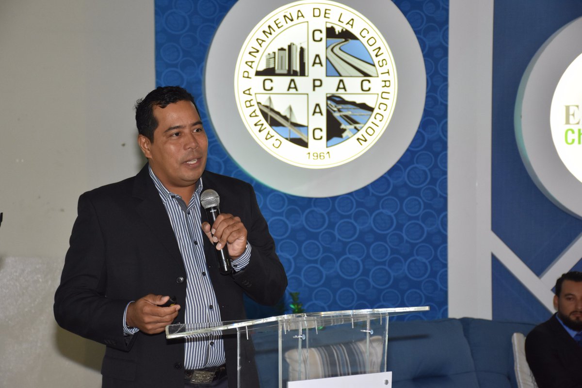 Expo_Chiriqui's tweet photo. #Foro tema Planificación Urbana y Sostenibilidad - Visión del Municipio de David, por el Arq. Abilio Romero. #ExpoChiriqui #capacpanama https://t.co/Gh8DYNE4sU
