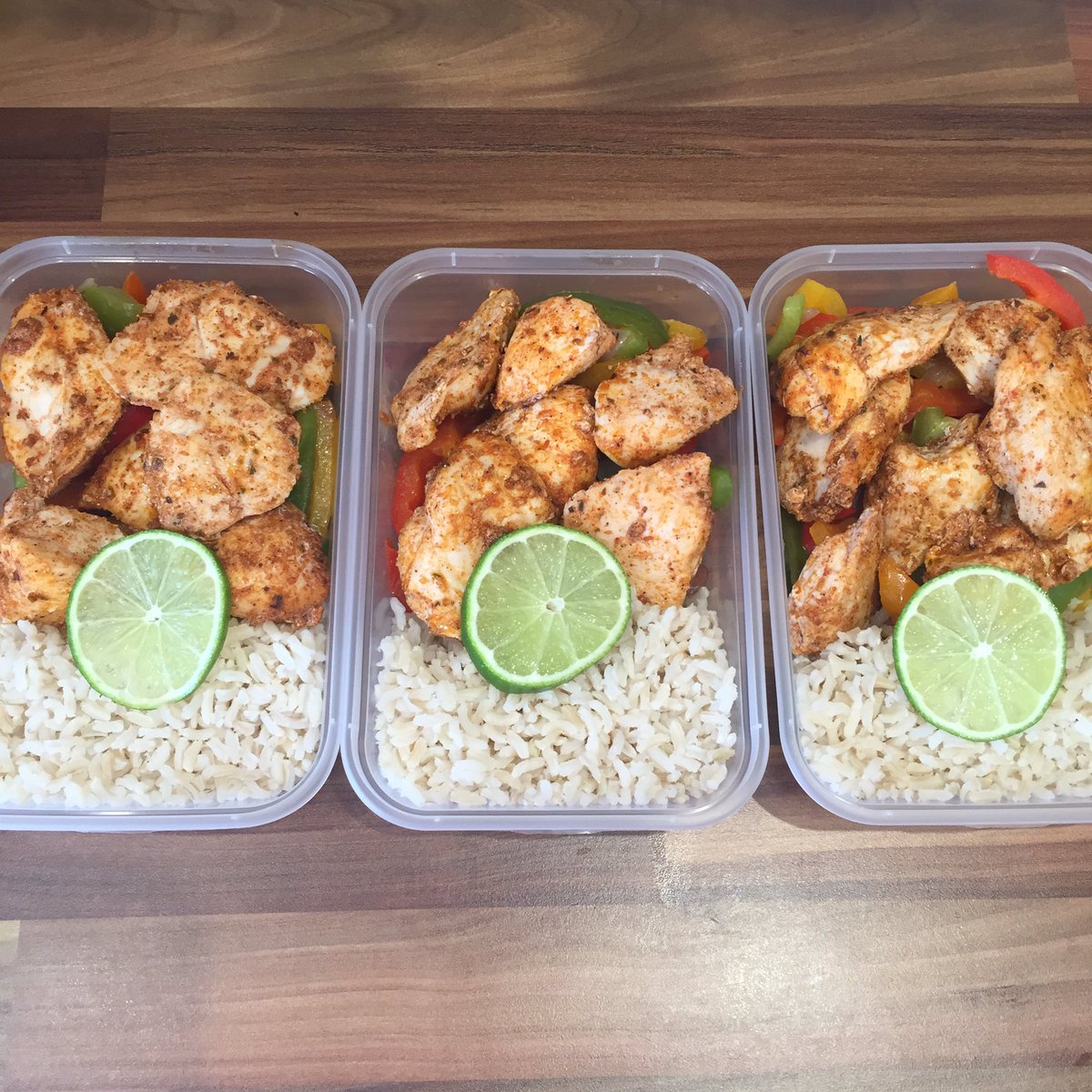 KitchenPembs's tweet image. Fresh meal prep #Pembrokeshire #wales #eatclean #dinner #food #weekend