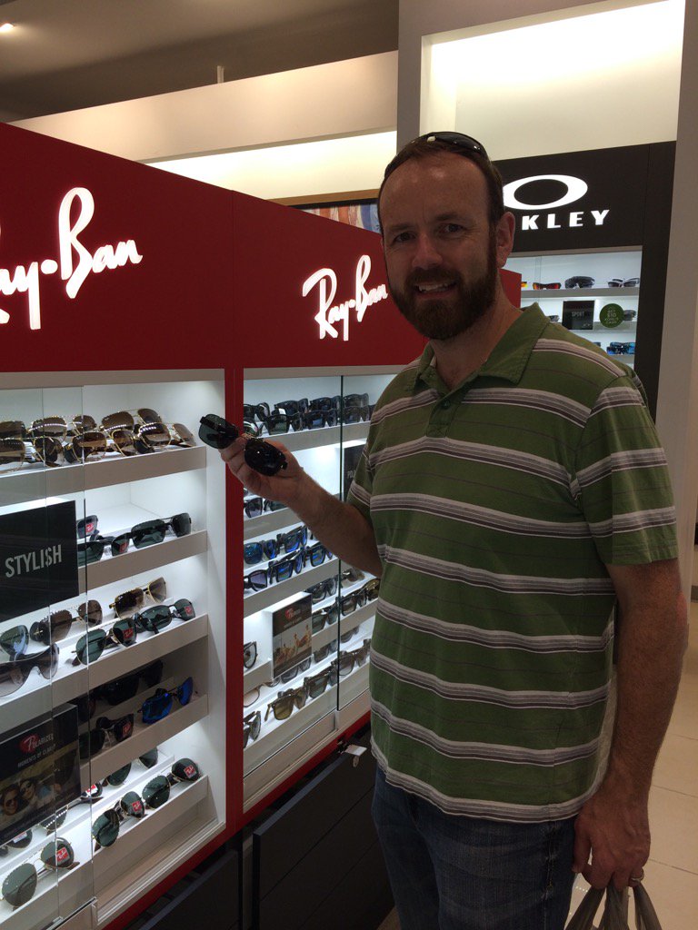 Who knew?!? <a href="/ray_ban/">Ray-Ban</a> at <a href="/Kohls/">Kohl's</a>!!! Hello, #christmas gifts!!!