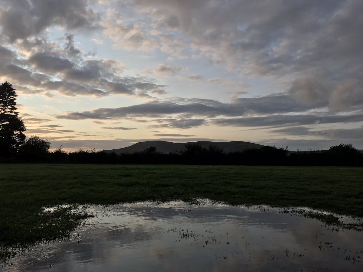 Yay it's official. I raced the train and I beat on my third attempt by 20 seconds. Awesome! See you next year <a href="/RaceTrainTywyn/">Race The Train,Tywyn</a> #Running #Run