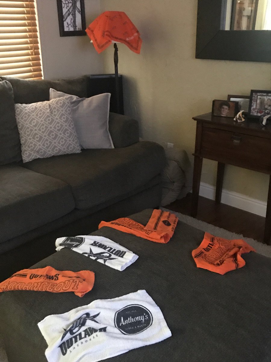 sievert4inco's tweet photo. Everybody is talking about the eclipse.....I'm just over here anxiously waiting for the @DenverOutlaws Championship Game!! #Refuse2Lose https://t.co/uPzdW8IXCc