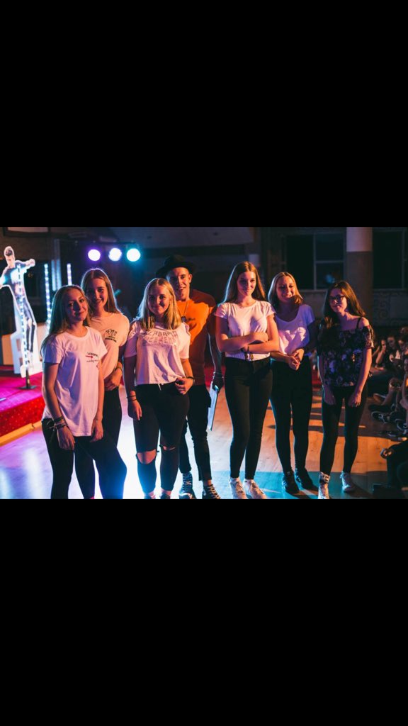your_qeen's tweet photo. @kwiatkowskioff Myszki tez za toba tesknia 💔 https://t.co/y8XjgjZ3x9