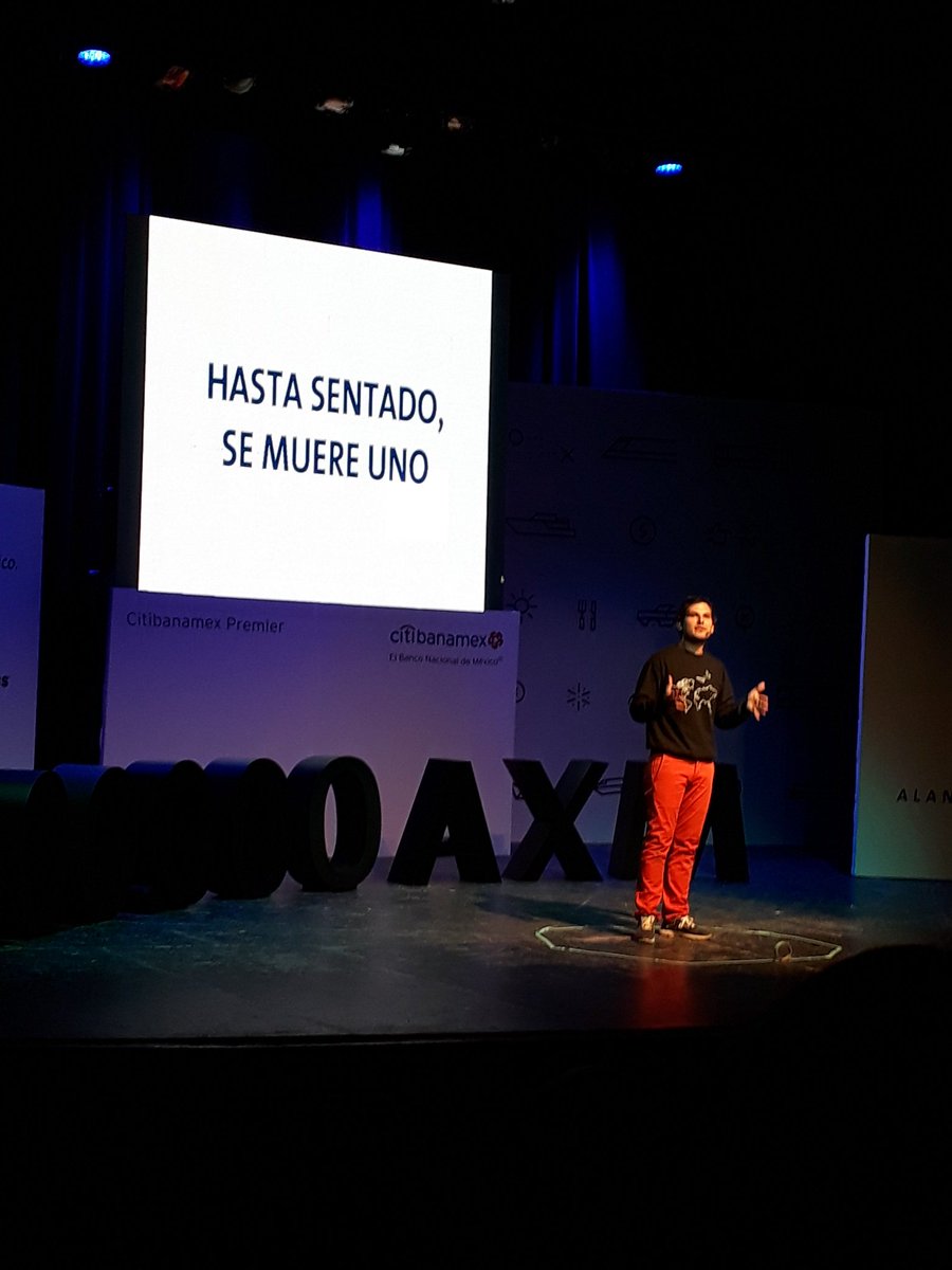 alan_esclub's tweet photo. Hay que salir de nuestra zona de confort porque hasta sentado, se muere uno Que gran lección Mil gracias @alanxelmundo Te queremos! https://t.co/2sbmnPE8LT