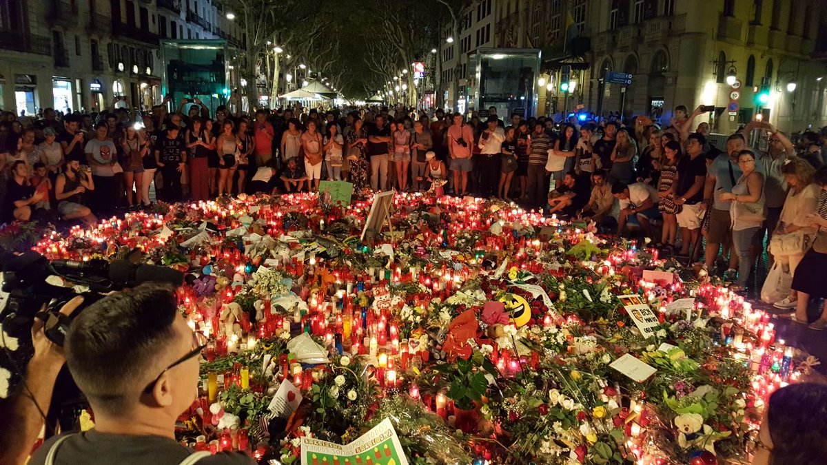 Passejar per les Rambles amb el cor encongit i un nus a l'estomac, però respirant esperança, solidaritat i confiança en un futur millor