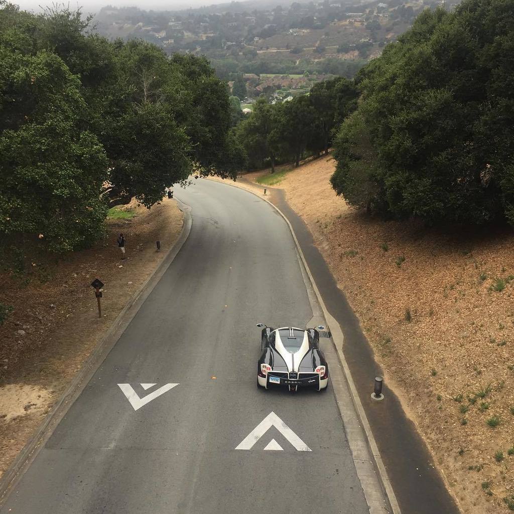 _________beast's tweet image. Good late morning from #montereycarweek. It&apos;s another world out here. #distortedreality. #noboringcars #pebblebeachconcours #pebblebeach #c…