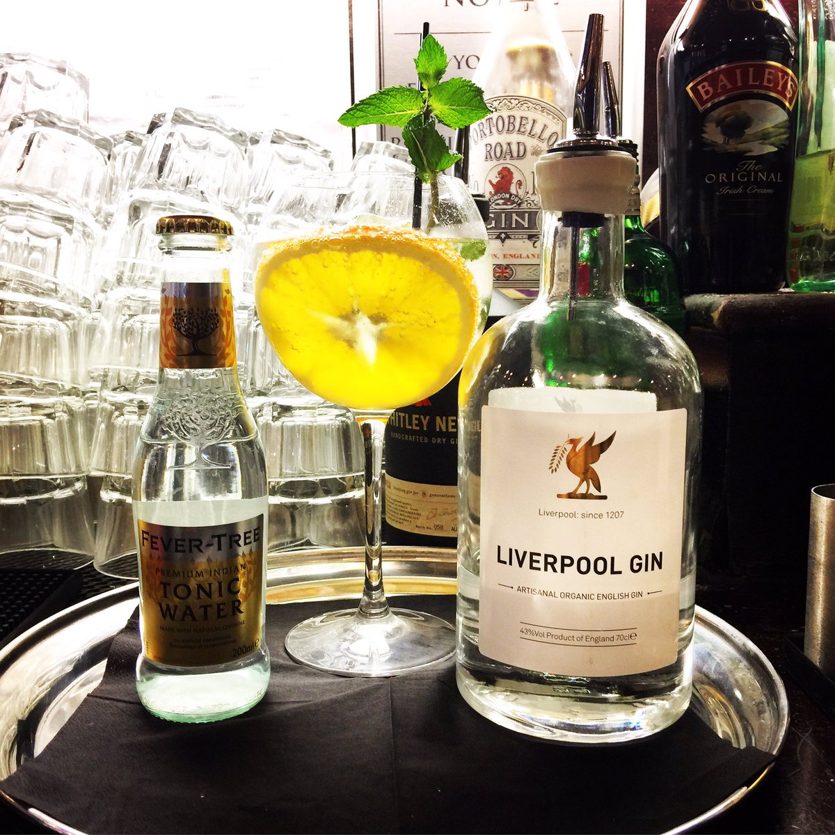 RailwayThe's tweet photo. Liverpool gin served with orange slice, mint sprig &amp; of course topped with Fevertree tonic 
#liverpoolgin #ginweekends #weheartgin https://t.co/QamVszJBR0