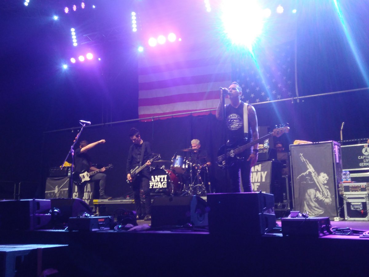 _gabiclayton's tweet photo. Here are some pics I took in Vyškov at the Anti Flag gig on Thursday. I love these guys so much. #FestPodParou #SmashTheAltRight https://t.co/edUszV5sJ7