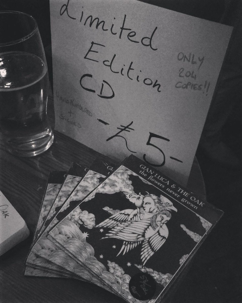 Amazing gig here at @LunaLondonLive - the best vibes! Huge thanks to these guys for supporting #NewMusic #indieartist #folk #americana