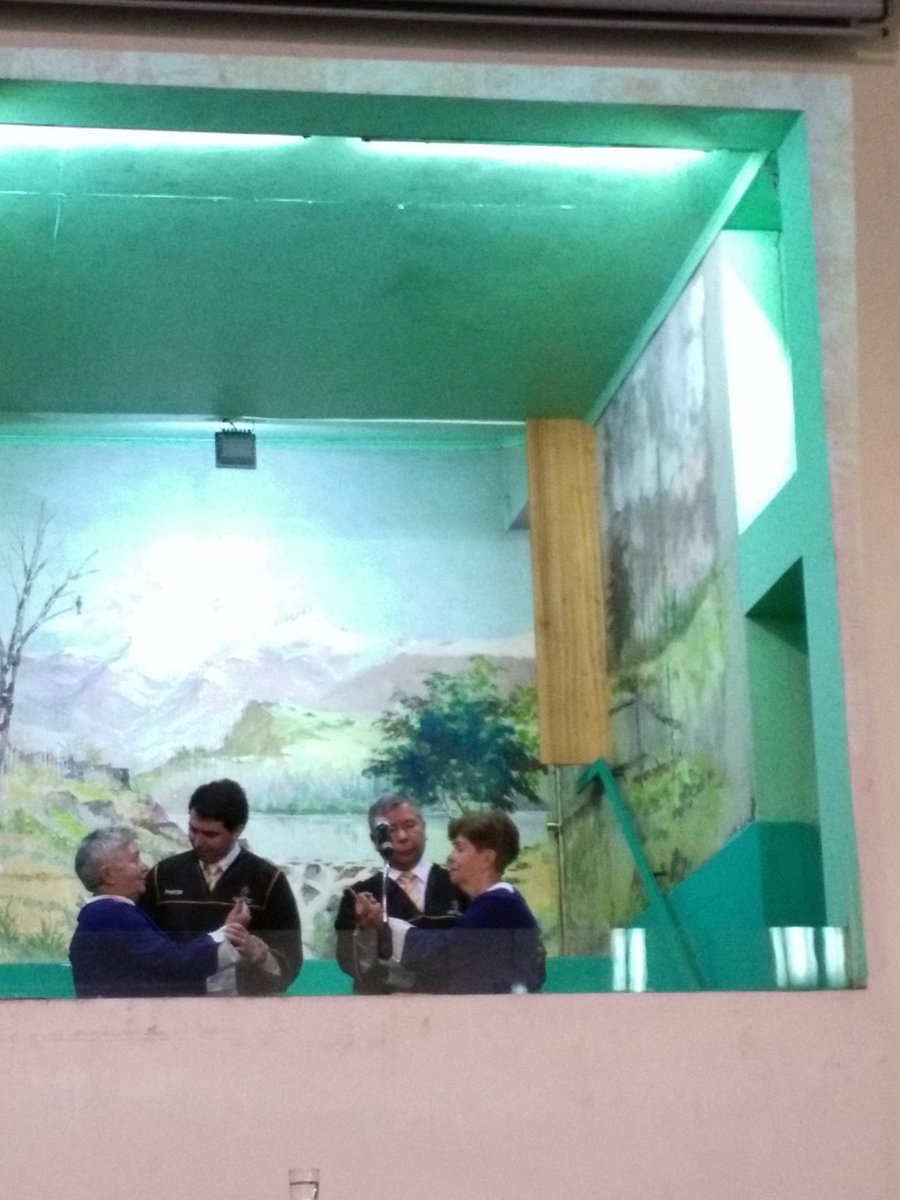 PrCanteros's tweet photo. Lindo término de semana de #GruposPequeños en Iglesia Adventista de los Ángeles.
#iasd @IASDLA https://t.co/Tgp8mgeXPH