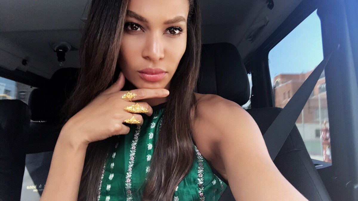 joansmalls's tweet photo. Bori back in the city https://t.co/lv0xE9W4kw