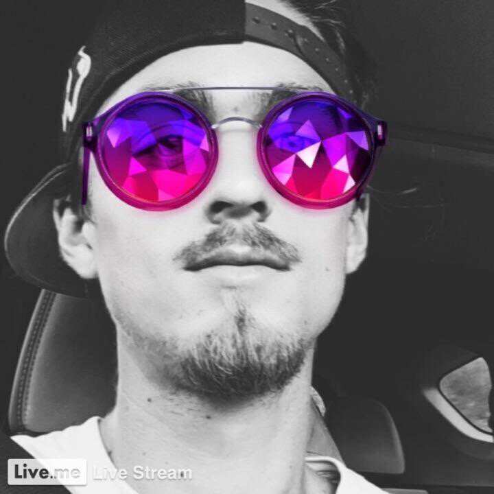 My name is My Name#Liveme DJ🚨BISCUIT RICE: liveme.com/media/liveshor…