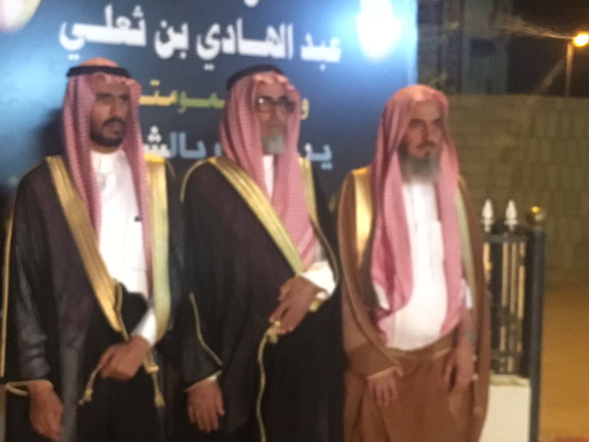 Almahanitweet's tweet photo. الشي�� ناصر بن دحيم بن وهق المرشدي في ضيافة ال عبدالهادي بن ثعلي https://t.co/sL41AANtuE