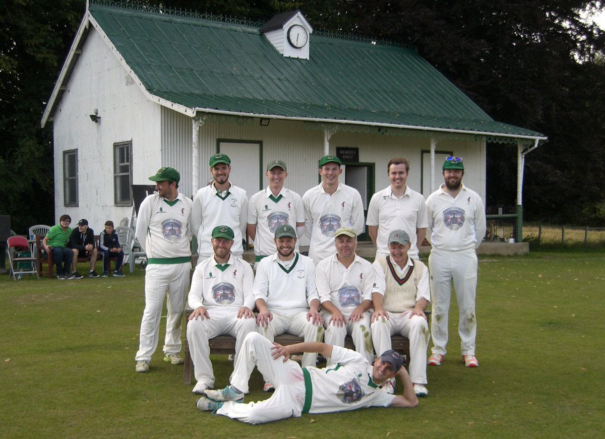 LintonParkCC's tweet photo. Good win for the 1s today making it 3 important wins in 3 games - posting 208 and bowling Bearsted out for 130. Well played guys 😀🏏 https://t.co/tLwdgfxcR5