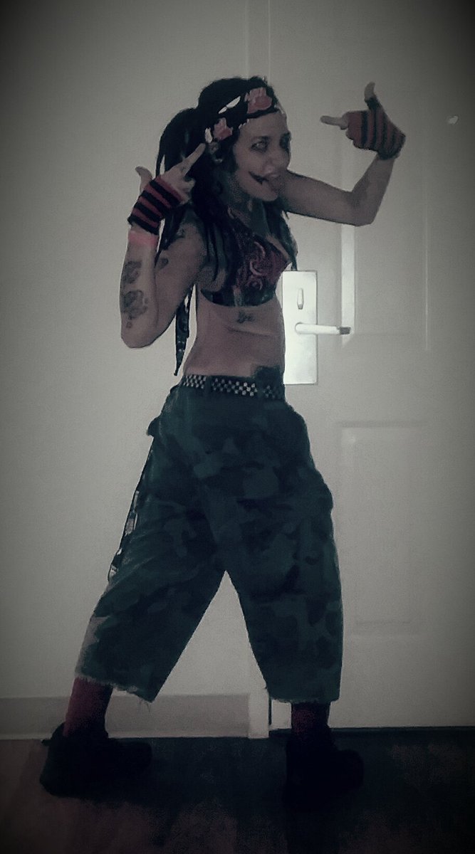 StArDuSt_Bytch's tweet photo. Let's Get It Day 2 GoreFest!! @SCUM412
#LsUp #LspSouth #StArDuSt https://t.co/bIvzyBwwFi