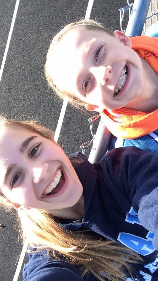 abbeydurand's tweet photo. Happy Birthday, Sar! Miss you and your crazy self! 😍😝❤️ @sarahholsonn https://t.co/tFk7H1jgAT