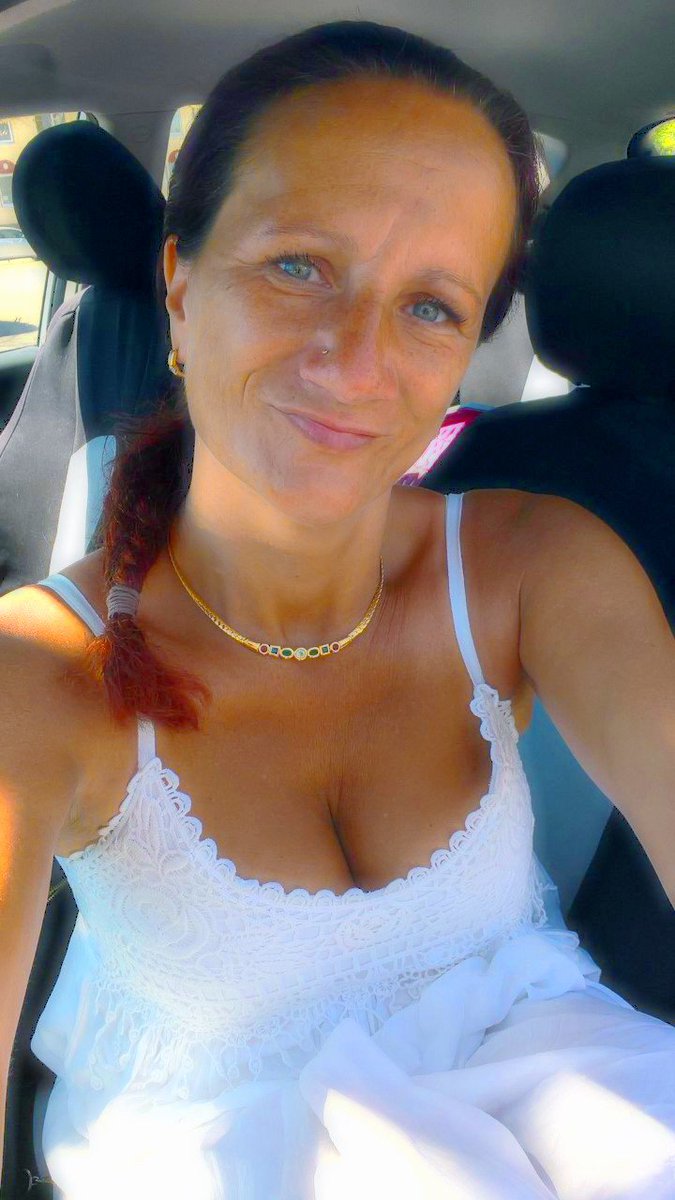 Ich wünsche euch allen ein schönes und erholsames sowie stressfreies Wochenende....😉😊😇