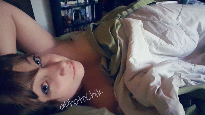 Dudes....I woke up like this. https://t.co/n1jxnfJAj0<a href="/tag/eyes"class="tags"><span>#eyes</span></a>