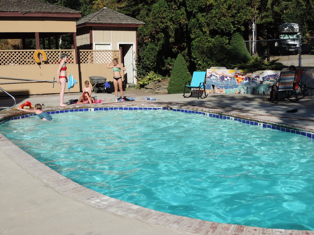 CampCoeurdAlene's tweet image. Check out the latest pool news #pooldays #camppool #campingidaho #northidahocamping #vanlife campcoeurdalene.com/happenings-aro…
