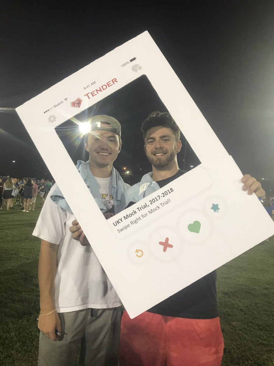 Come get your picture with our Tender booth! Meet your match, find your place on campus and #SwipeRightForMurder