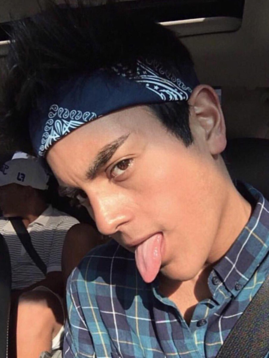 jxxsh's tweet image. #hispanicboysbreaktheinternet