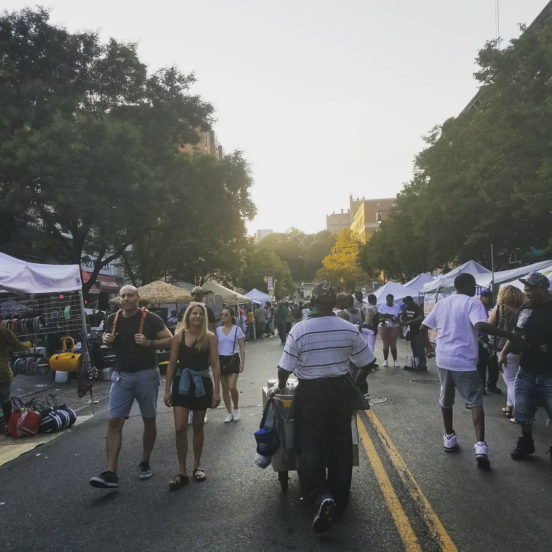 WBLS1075NYC's tweet photo. Summer in the city was a blast! Make sure you join #WBLS #WLIB tomorrow for #HarlemDay! @harlemweek #WBLSSummer https://t.co/LmnnK20Vwo
