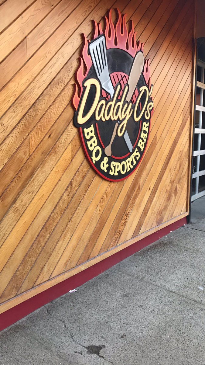 JoeCanari's tweet photo. At Daddy O's BBQ in Staten Island. #DaddyOs #BBQ #Dinner #StatenIsland https://t.co/plnLviW1Vw