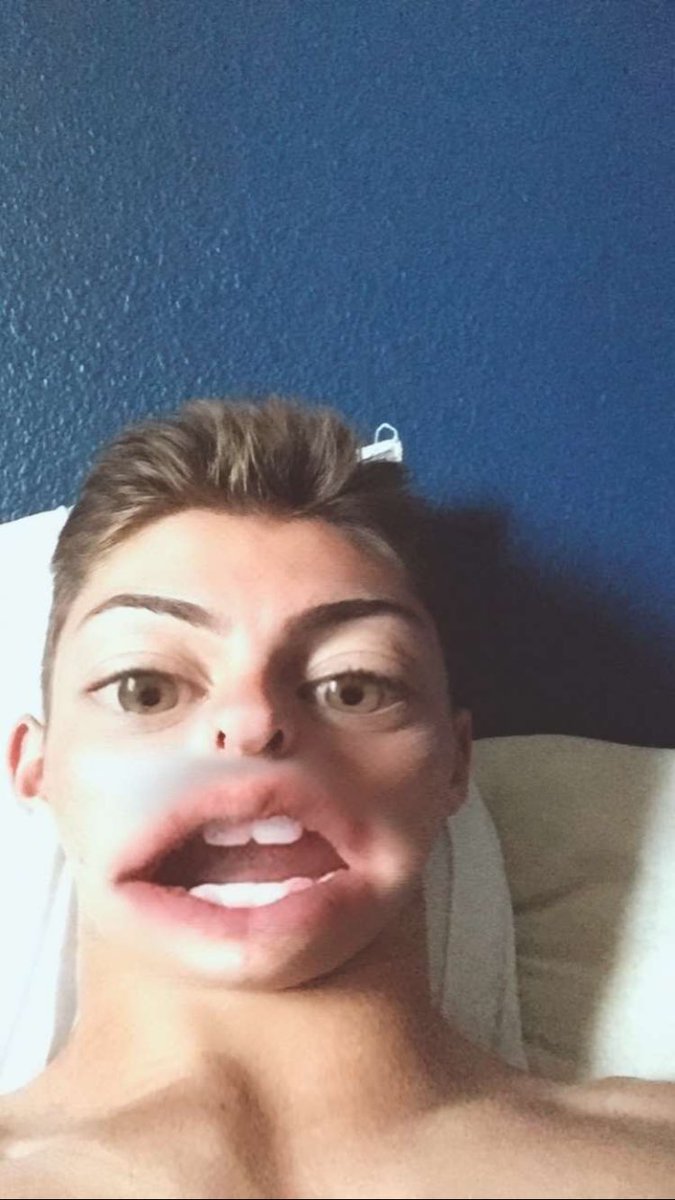 maggie_rea's tweet image. Happy birthday Kyle 😊😊 hope you have a great day, party hard tonight 🎉🔥 #nicebrows ;) @KyleKyles7