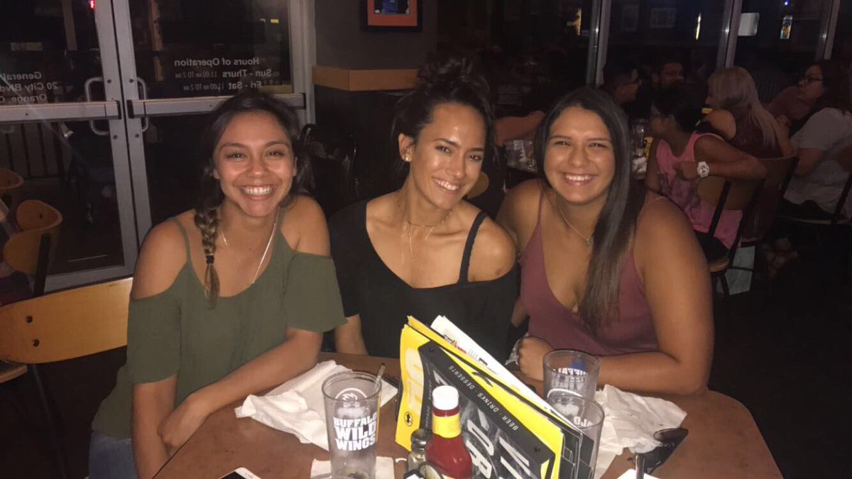 Joannaruel's tweet photo. When you literally spend 4 hours talking at bww..that's when you know it's been to long! Love you both!❤️❤️ @AlexSimmss @adreezy2 https://t.co/9VPR0UQ7Cg