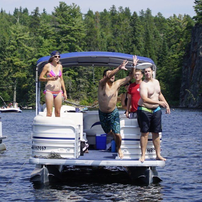 EricAusome's tweet image. Lake Layout practice. #layoutlife #ultimatefrisbee #bellyflop #poordecisions @candaceamber @mcfarlanecraig ift.tt/2wsa5xN