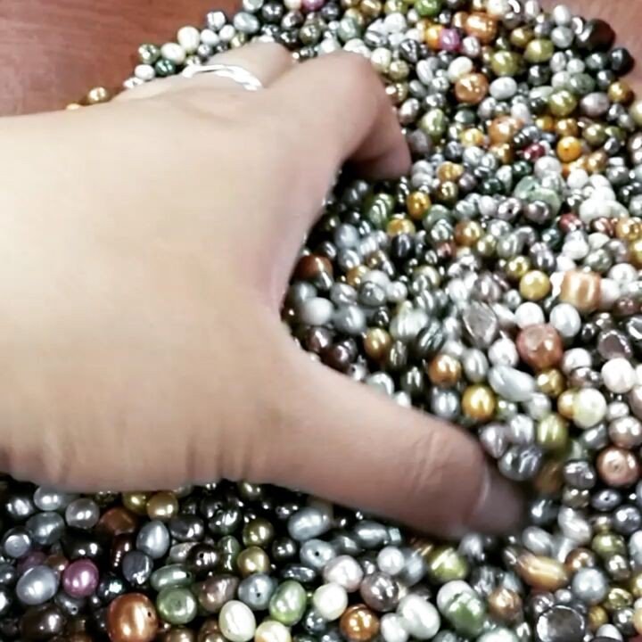 pocoInspired's tweet photo. Our loose pearls are 5 cents each until the end of our sale!
#Pocoinspired #poloparkarea #seedbeadstoreWpg #localbeadstore #pearlsDIY #sup… https://t.co/4LY7xOjbQa