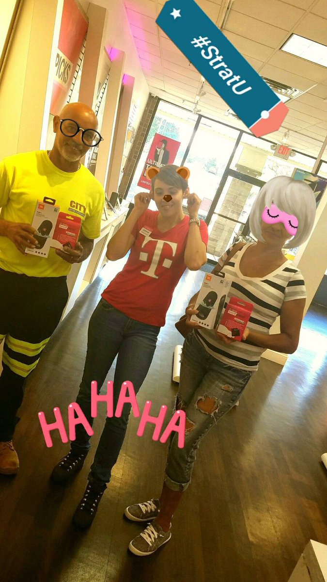 Providing the best customer experience while having fun 🤡🤡#SyncUp4Summer <a href="/k_simp72/">Kirk Simpkins</a> <a href="/Cmorais80/">Carlos Morais</a> <a href="/kfsiller/">Ken Siller</a> <a href="/WalterMVelez/">Walter VELEZ</a> @prtopaz72 <a href="/stevebitto/">Steve Bitto</a>