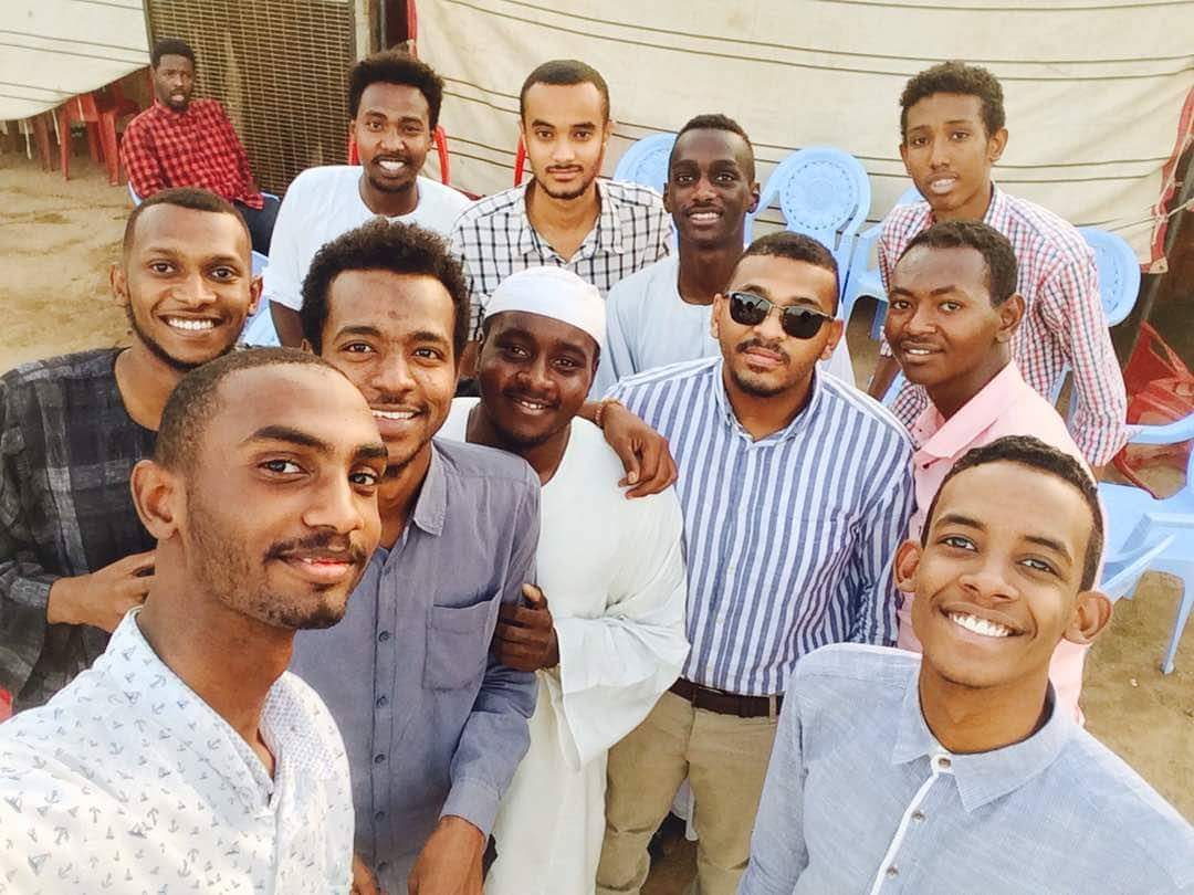 mohammedknon's tweet photo. #باقي_9أيام... 
العد التنازلي ... 
يوم البهرجة قرب... 
ناس التساليم والمشاريع قربنااااا... 
شعب معمار ❤❤
#m3mar ❤❤
#أساطير_هندسة ❤ https://t.co/qb8HcEzBPF