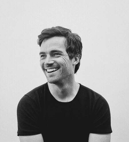 EzraFitz64's tweet photo. @Blairwaldoorrf @ClaryFray54  @AriaMonttgomerr @EGilbeertt @HannaMarin313 @EmilyFielddss6 @CarolineForbbs @SpencerHasti78 @ADlittleliars https://t.co/RlEFSybrn0