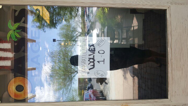 EFWolvesFball's tweet photo. Love our community support! Great to see this walking in to our local Oasis Bagel shop the morning after our first game of the season. https://t.co/u2lMtU0kNg
