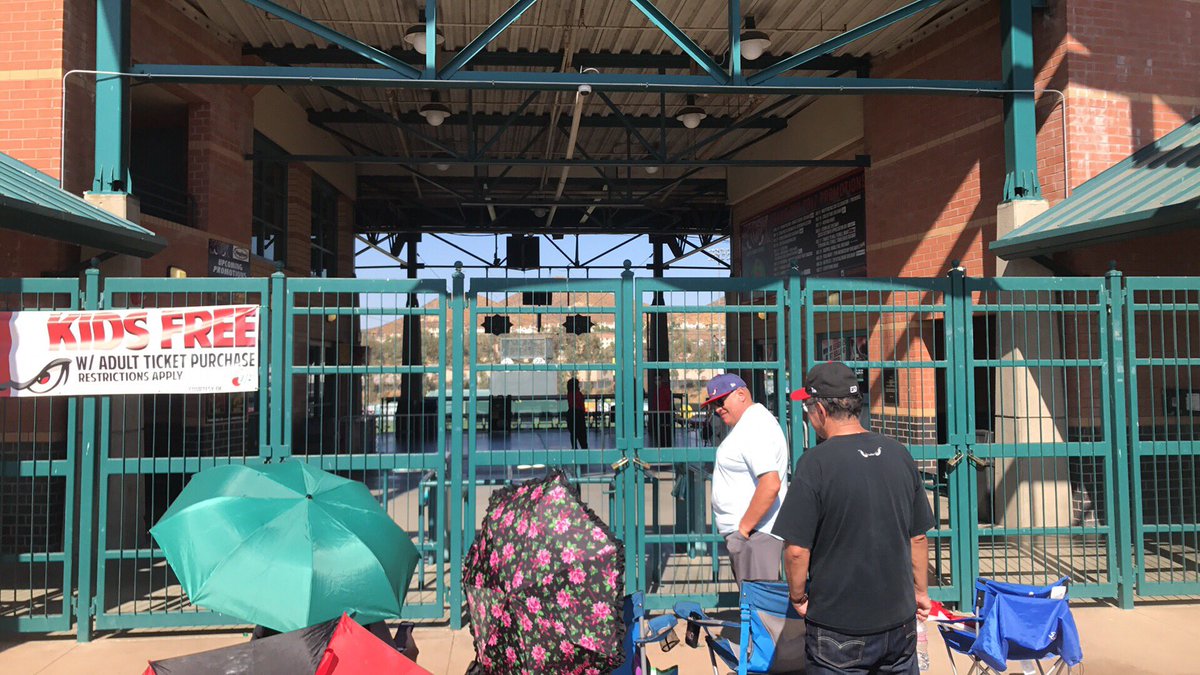 Padres360's tweet photo. Up at @Storm_Baseball to see @Fast_Squirrel run his last race and get a bobbletail. #LifeAtTheDiamond https://t.co/0SjudMBDDu