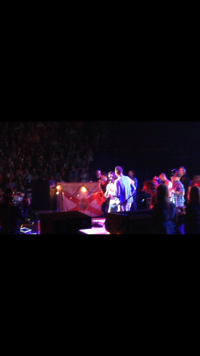 dlock900's tweet photo. @jakeowen are we rolling like last time you were in Lincoln? #danceoffwinner #stageseats #tikibar https://t.co/4amAo20AGl