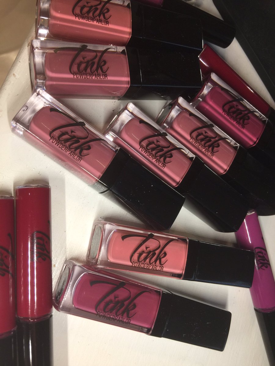 PinkPowderParlo's tweet photo. #Vinylgloss https://t.co/7xh8P3TdV7